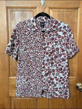 Vans Men’s Red Floral Short-Sleeve Button-Down Shirt